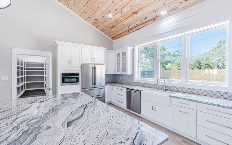 47 Mockingbird Ln, ROCKPORT, TX 78382, 5 Bedrooms Bedrooms, ,5 BathroomsBathrooms,Residential,For Sale,47 Mockingbird Ln,147883