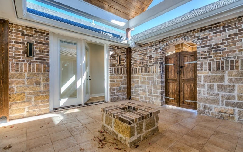 5305 Riviera Lane, San Angelo, TX 76904, 4 Bedrooms Bedrooms, ,3 BathroomsBathrooms,Residential,For Sale,5305 Riviera Lane,126063