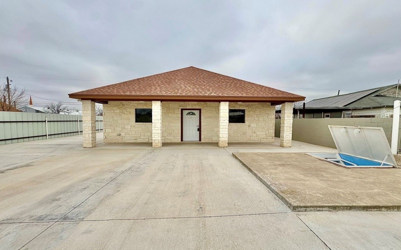 2110 Shelton St, San Angelo, TX 76903, 2 Bedrooms Bedrooms, ,1 BathroomBathrooms,Residential,For Sale,2110 Shelton St,126325
