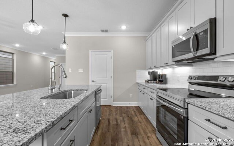 8927 SUMMERWOOD BEND, San Antonio, TX 78254, 4 Bedrooms Bedrooms, ,2 BathroomsBathrooms,Residential,For Sale,8927 SUMMERWOOD BEND,1807395