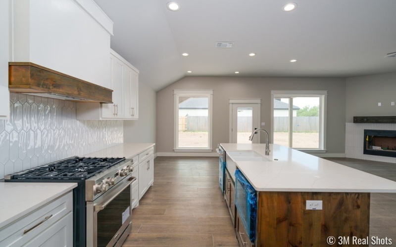 5201 Royal Oak Dr, San Angelo, TX 76904, 3 Bedrooms Bedrooms, ,2 BathroomsBathrooms,Residential,For Sale,5201 Royal Oak Dr,126741