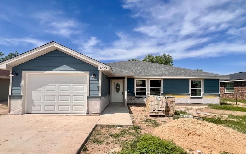 2009 Hudson St, San Angelo, TX 76903, 3 Bedrooms Bedrooms, ,2 BathroomsBathrooms,Residential,For Sale,2009 Hudson St,126799