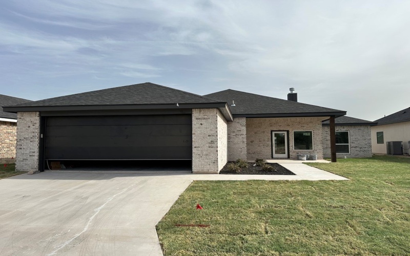3615 Clearview Dr, San Angelo, TX 76904, 4 Bedrooms Bedrooms, ,3 BathroomsBathrooms,Residential,For Sale,3615 Clearview Dr,126875