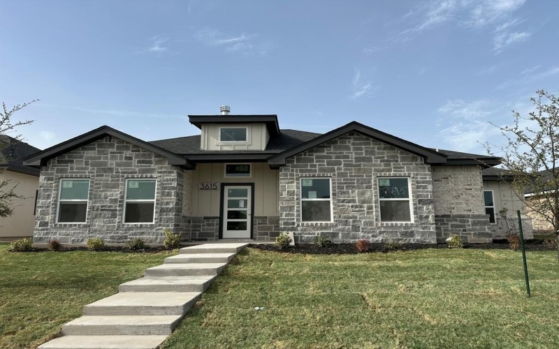 3615 Clearview Dr, San Angelo, TX 76904, 4 Bedrooms Bedrooms, ,3 BathroomsBathrooms,Residential,For Sale,3615 Clearview Dr,126875