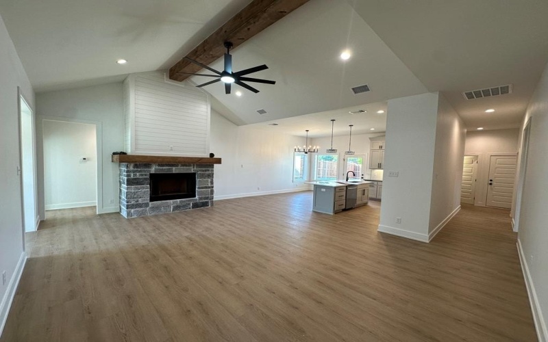 3615 Clearview Dr, San Angelo, TX 76904, 4 Bedrooms Bedrooms, ,3 BathroomsBathrooms,Residential,For Sale,3615 Clearview Dr,126875