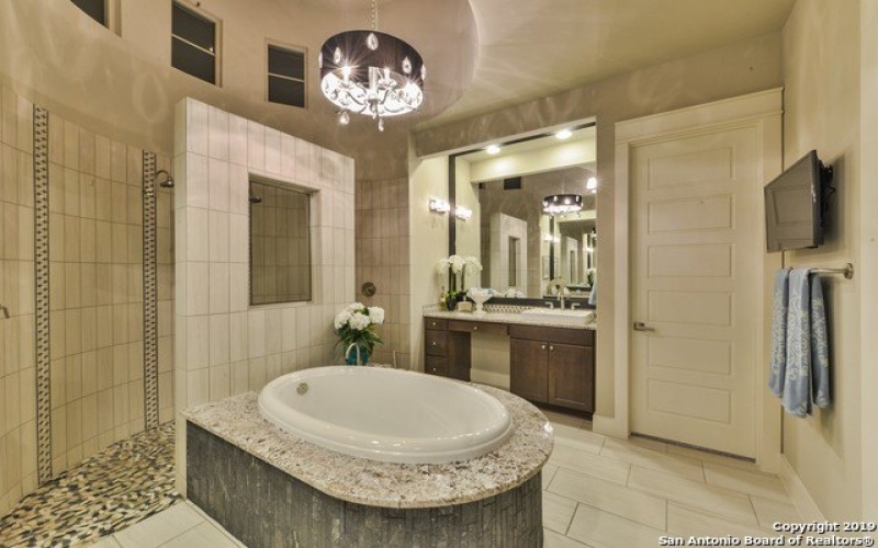 5732 HEIDRICH CT, New Braunfels, TX 78132-3926, 4 Bedrooms Bedrooms, ,3 BathroomsBathrooms,Residential,For Sale,5732 HEIDRICH CT,1658824