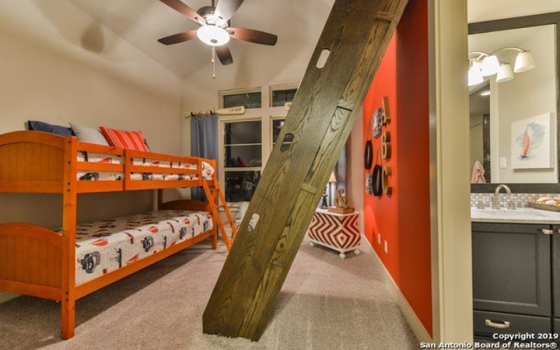 5732 HEIDRICH CT, New Braunfels, TX 78132-3926, 4 Bedrooms Bedrooms, ,3 BathroomsBathrooms,Residential,For Sale,5732 HEIDRICH CT,1658824