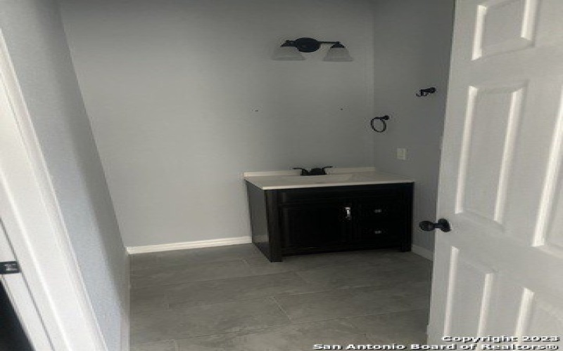 5010 LUCINDA, San Antonio, TX 78221, 3 Habitaciones Habitaciones , ,2 BañosBaños,Residential,En Venta,5010 LUCINDA,1662459