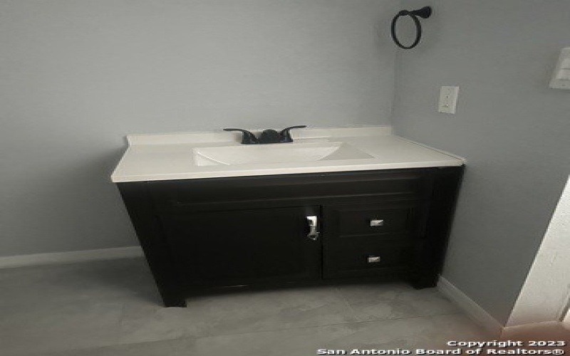 5010 LUCINDA, San Antonio, TX 78221, 3 Habitaciones Habitaciones , ,2 BañosBaños,Residential,En Venta,5010 LUCINDA,1662459