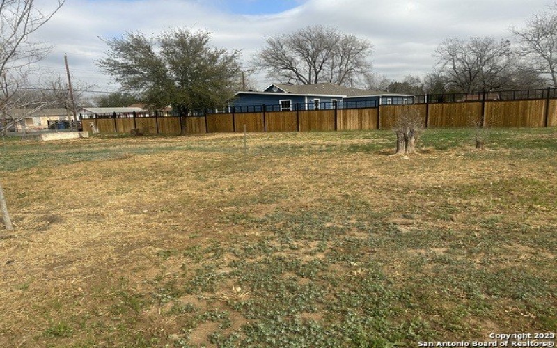 5010 LUCINDA, San Antonio, TX 78221, 3 Habitaciones Habitaciones , ,2 BañosBaños,Residential,En Venta,5010 LUCINDA,1662459