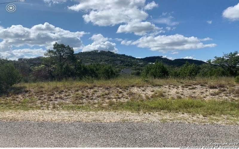 560 Eagle Peak Dr, Fischer, TX 78623, 4 Habitaciones Habitaciones , ,3 BañosBaños,Residential,En Venta,560 Eagle Peak Dr,1669279