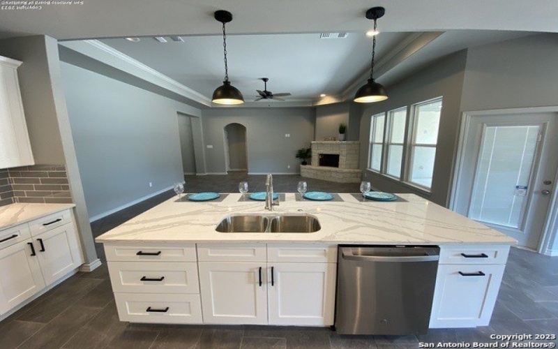 120 S Calvin Barrett, Blanco, TX 78606, 3 Habitaciones Habitaciones , ,2 BañosBaños,Residential,En Venta,120 S Calvin Barrett,1681629