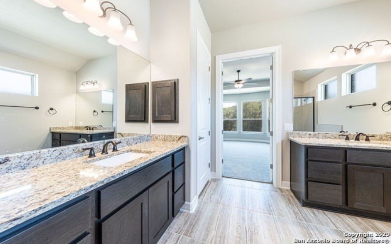 400 SEIBEL WAY, Universal City, TX 78148, 4 Bedrooms Bedrooms, ,3 BathroomsBathrooms,Residential,For Sale,400 SEIBEL WAY,1684290