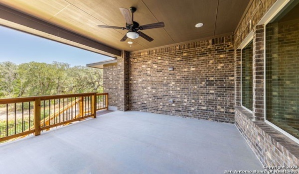 400 SEIBEL WAY, Universal City, TX 78148, 4 Bedrooms Bedrooms, ,3 BathroomsBathrooms,Residential,For Sale,400 SEIBEL WAY,1684290
