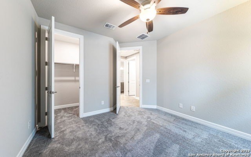 404 SEIBEL WAY, Universal City, TX 78148, 4 Bedrooms Bedrooms, ,3 BathroomsBathrooms,Residential,For Sale,404 SEIBEL WAY,1684304