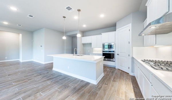 404 SEIBEL WAY, Universal City, TX 78148, 4 Bedrooms Bedrooms, ,3 BathroomsBathrooms,Residential,For Sale,404 SEIBEL WAY,1684304