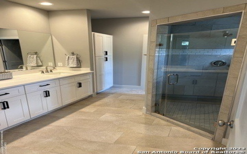 123 S Calvin Barrett, Blanco, TX 78606, 3 Bedrooms Bedrooms, ,2 BathroomsBathrooms,Residential,For Sale,123 S Calvin Barrett,1707590