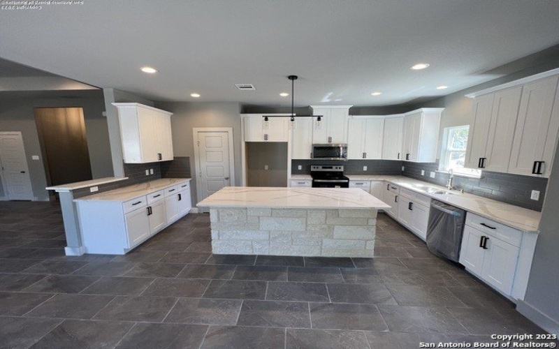 102 A Coleman, Blanco, TX 78606, 3 Bedrooms Bedrooms, ,2 BathroomsBathrooms,Residential,For Sale,102 A Coleman,1712183