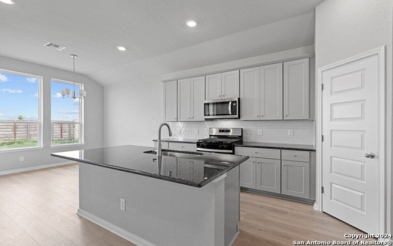 2015 Newforest Peak, New Braunfels, TX 78130, 3 Bedrooms Bedrooms, ,2 BathroomsBathrooms,Residential,For Sale,2015 Newforest Peak,1749062