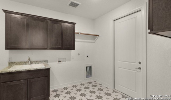 925 NOLTE BEND, Seguin, TX 78155, 3 Bedrooms Bedrooms, ,2 BathroomsBathrooms,Residential,For Sale,925 NOLTE BEND,1754991