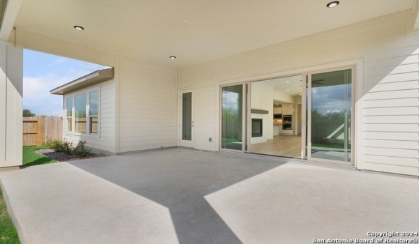 925 NOLTE BEND, Seguin, TX 78155, 3 Bedrooms Bedrooms, ,2 BathroomsBathrooms,Residential,For Sale,925 NOLTE BEND,1754991