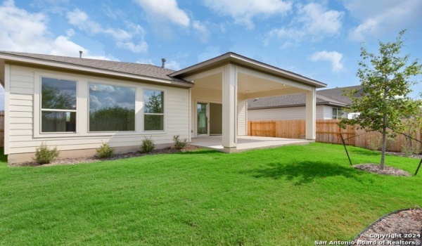925 NOLTE BEND, Seguin, TX 78155, 3 Bedrooms Bedrooms, ,2 BathroomsBathrooms,Residential,For Sale,925 NOLTE BEND,1754991