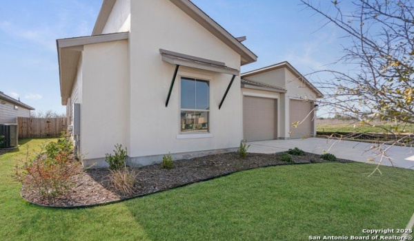 925 NOLTE BEND, Seguin, TX 78155, 3 Bedrooms Bedrooms, ,2 BathroomsBathrooms,Residential,For Sale,925 NOLTE BEND,1754991