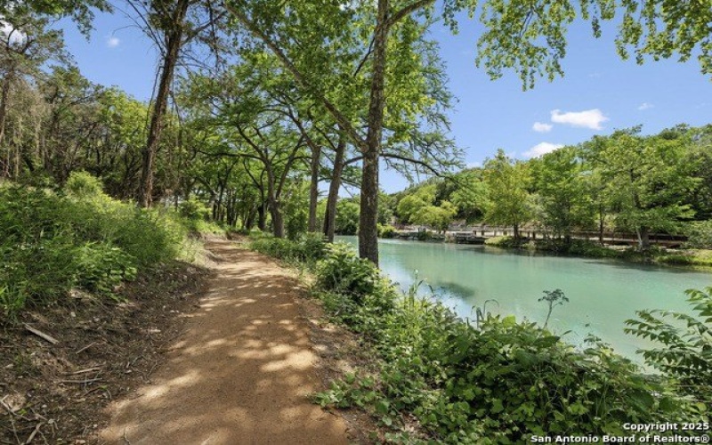 236 Riverfront Dr., New Braunfels, TX 78132, 4 Bedrooms Bedrooms, ,5 BathroomsBathrooms,Residential,For Sale,236 Riverfront Dr.,1759195