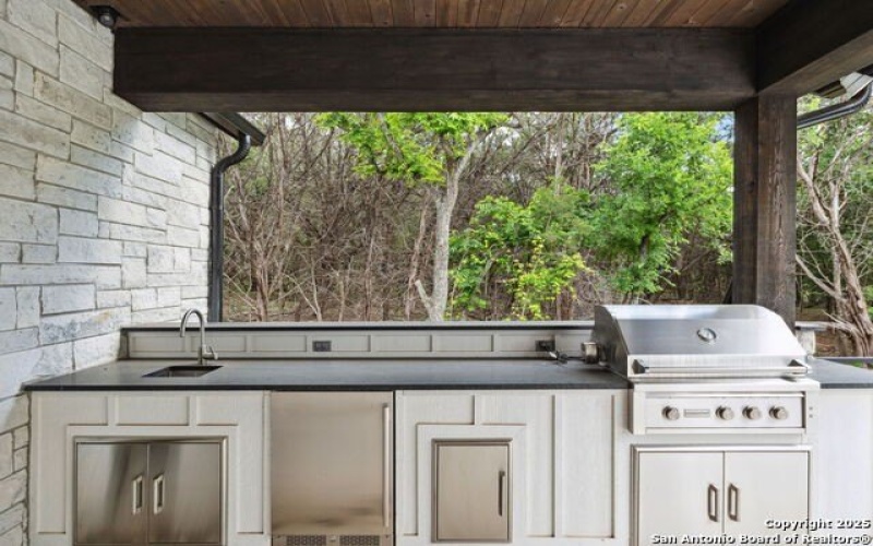 236 Riverfront Dr., New Braunfels, TX 78132, 4 Bedrooms Bedrooms, ,5 BathroomsBathrooms,Residential,For Sale,236 Riverfront Dr.,1759195