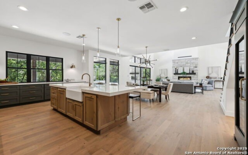 236 Riverfront Dr., New Braunfels, TX 78132, 4 Bedrooms Bedrooms, ,5 BathroomsBathrooms,Residential,For Sale,236 Riverfront Dr.,1759195