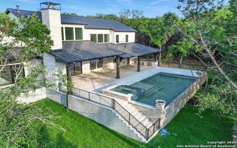 236 Riverfront Dr., New Braunfels, TX 78132, 4 Bedrooms Bedrooms, ,5 BathroomsBathrooms,Residential,For Sale,236 Riverfront Dr.,1759195