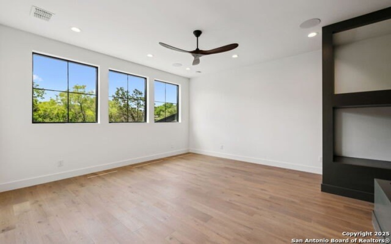 236 Riverfront Dr., New Braunfels, TX 78132, 4 Bedrooms Bedrooms, ,5 BathroomsBathrooms,Residential,For Sale,236 Riverfront Dr.,1759195