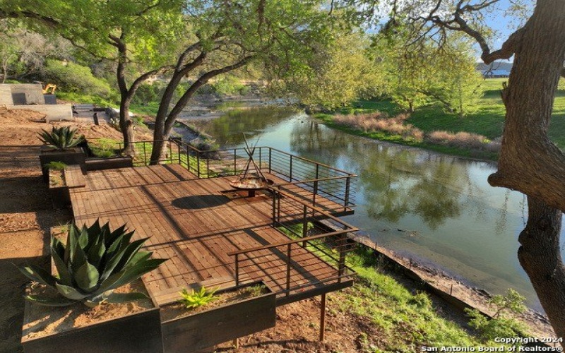 236 Riverfront Dr., New Braunfels, TX 78132, 4 Bedrooms Bedrooms, ,5 BathroomsBathrooms,Residential,For Sale,236 Riverfront Dr.,1759195