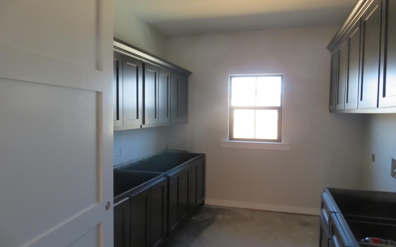 9811 E County Rd 108, Midland, TX 79706, 5 Bedrooms Bedrooms, ,5 BathroomsBathrooms,Residential,For Sale,9811 E County Rd 108,50078543