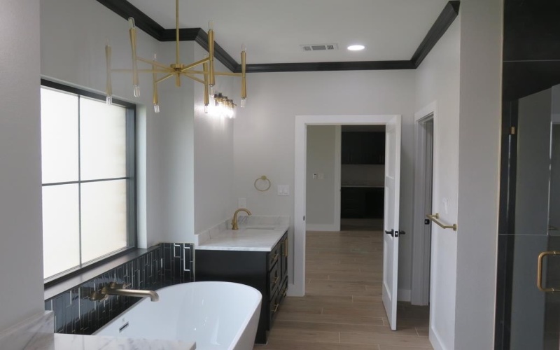 9811 E County Rd 108, Midland, TX 79706, 5 Bedrooms Bedrooms, ,5 BathroomsBathrooms,Residential,For Sale,9811 E County Rd 108,50078543