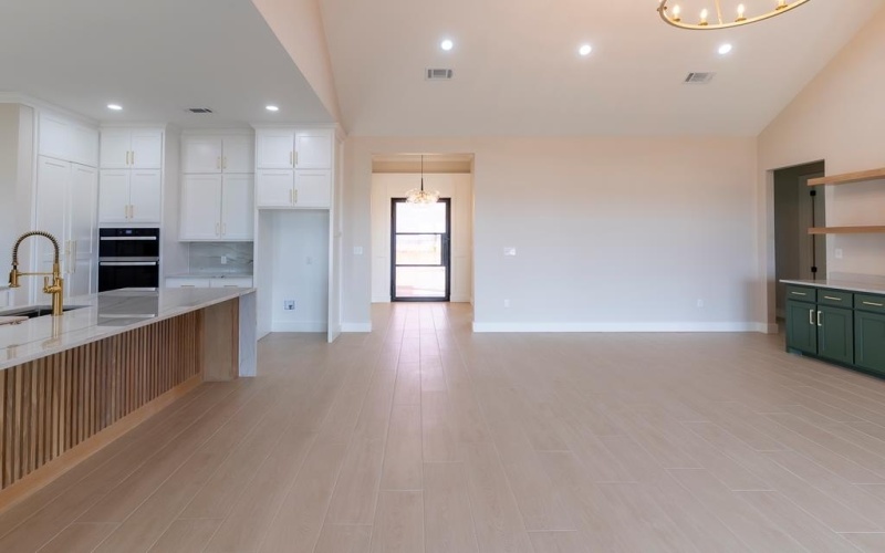 6407 W County RD 41, Midland, TX 79707, 4 Bedrooms Bedrooms, ,3 BathroomsBathrooms,Residential,For Sale,6407 W County RD 41,50079669