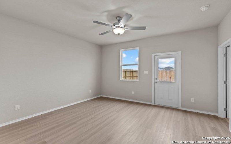 2538 Dry Moss Way, San Antonio, TX 78224, 3 Bedrooms Bedrooms, ,2 BathroomsBathrooms,Residential,For Sale,2538 Dry Moss Way,1775004