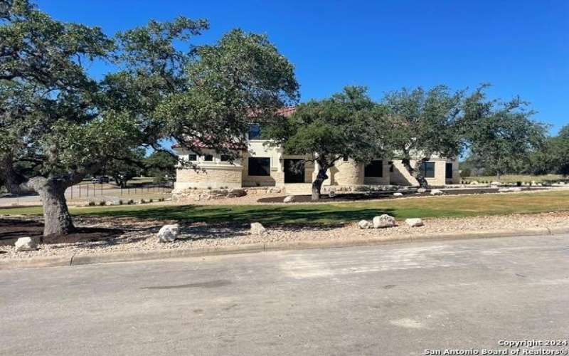 3 WOODLAND PT, Boerne, TX 78015, 5 Bedrooms Bedrooms, ,6 BathroomsBathrooms,Residential,For Sale,3 WOODLAND PT,1775939