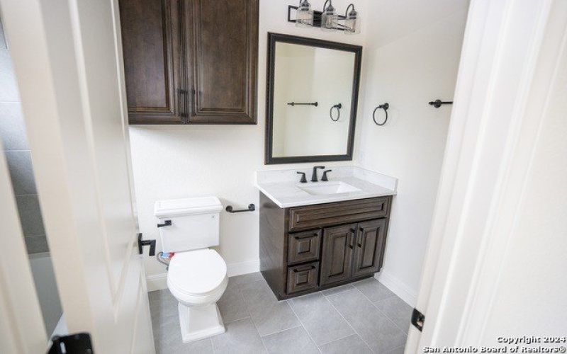 3 WOODLAND PT, Boerne, TX 78015, 5 Bedrooms Bedrooms, ,6 BathroomsBathrooms,Residential,For Sale,3 WOODLAND PT,1775939