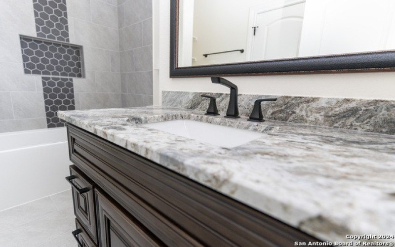 3 WOODLAND PT, Boerne, TX 78015, 5 Bedrooms Bedrooms, ,6 BathroomsBathrooms,Residential,For Sale,3 WOODLAND PT,1775939