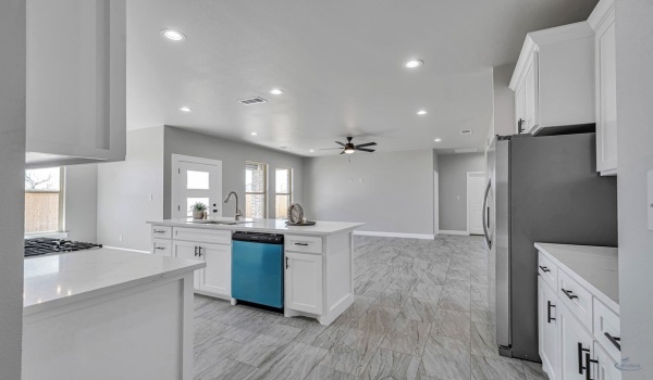 2704 Beachwood St, Midland, TX 79706, 3 Habitaciones Habitaciones , ,2 BañosBaños,Residential,En Venta,2704 Beachwood St,50079970