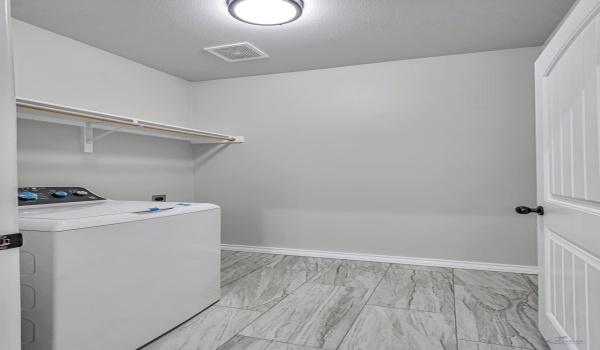 2704 Beachwood St, Midland, TX 79706, 3 Habitaciones Habitaciones , ,2 BañosBaños,Residential,En Venta,2704 Beachwood St,50079970
