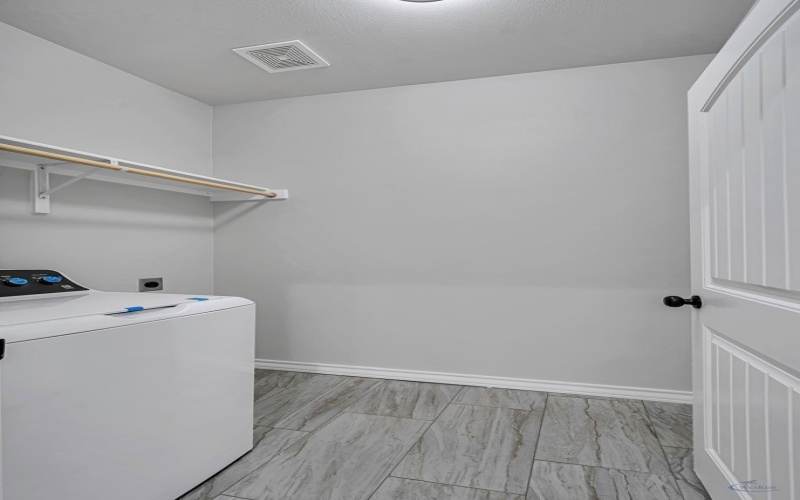 2706 Beachwood St, Midland, TX 79706, 3 Bedrooms Bedrooms, ,2 BathroomsBathrooms,Residential,For Sale,2706 Beachwood St,50079971