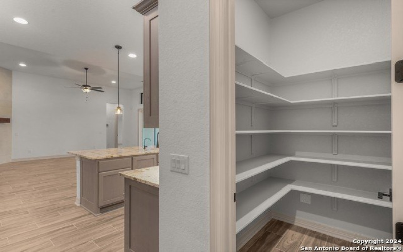 56 MONARCA BLVD, Boerne, TX 78006, 4 Habitaciones Habitaciones , ,5 BañosBaños,Residential,En Venta,56 MONARCA BLVD,1779036