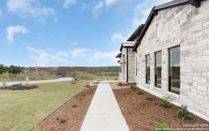 56 MONARCA BLVD, Boerne, TX 78006, 4 Habitaciones Habitaciones , ,5 BañosBaños,Residential,En Venta,56 MONARCA BLVD,1779036