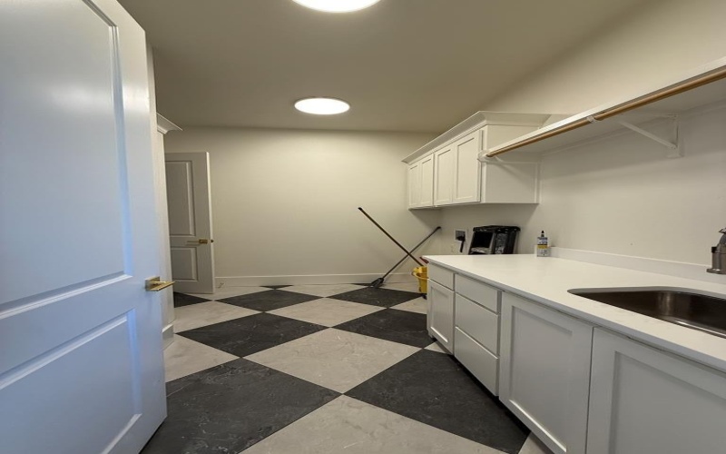 5108 Riverside Drive, Midland, TX 79707, 4 Habitaciones Habitaciones , ,5 BañosBaños,Residential,En Venta,5108 Riverside Drive,50080270