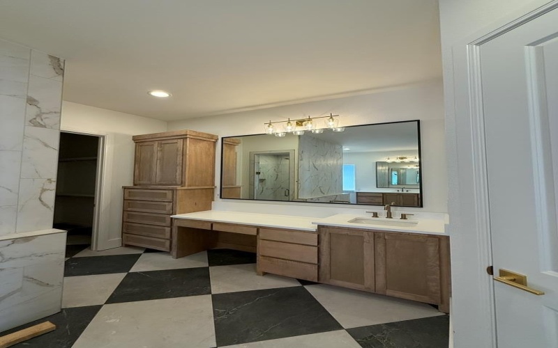 5108 Riverside Drive, Midland, TX 79707, 4 Habitaciones Habitaciones , ,5 BañosBaños,Residential,En Venta,5108 Riverside Drive,50080270