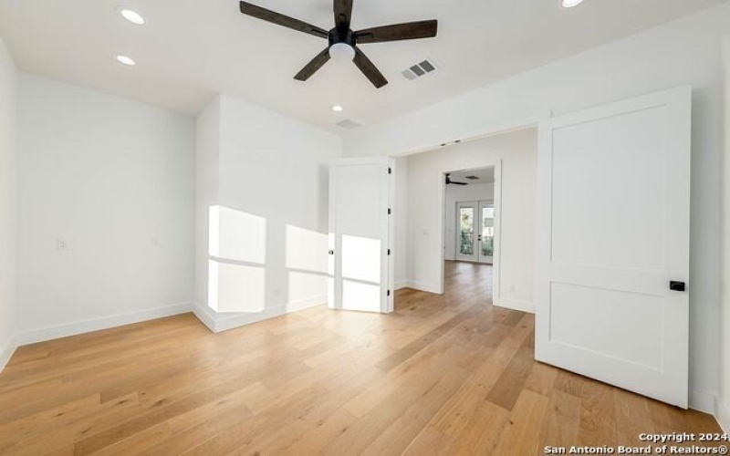 24102 Shelton Spg, San Antonio, TX 78255-4453, 4 Bedrooms Bedrooms, ,5 BathroomsBathrooms,Residential,For Sale,24102 Shelton Spg,1779343