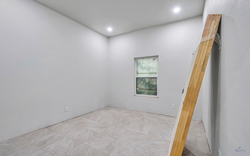 2196 Santa Anna St, Midland, TX 79705, 3 Bedrooms Bedrooms, ,2 BathroomsBathrooms,Residential,For Sale,2196 Santa Anna St,50080623