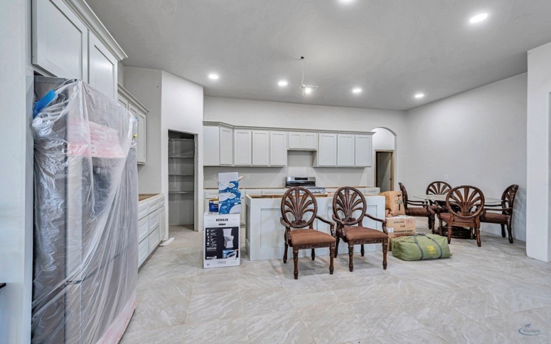 2196 Santa Anna St, Midland, TX 79705, 3 Bedrooms Bedrooms, ,2 BathroomsBathrooms,Residential,For Sale,2196 Santa Anna St,50080623